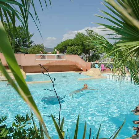 Tikayan Clau Mar Jo - Maeva Kamp alanı Bormes-les-Mimosas