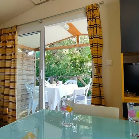 Tikayan Clau Mar Jo - Maeva Bormes-les-Mimosas